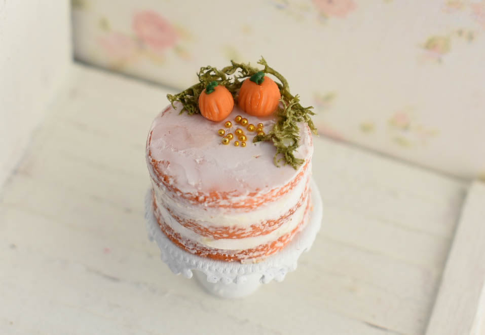 Scented 1:12 Dollhouse Miniature Autumn Naked Cake - Decadent Minis