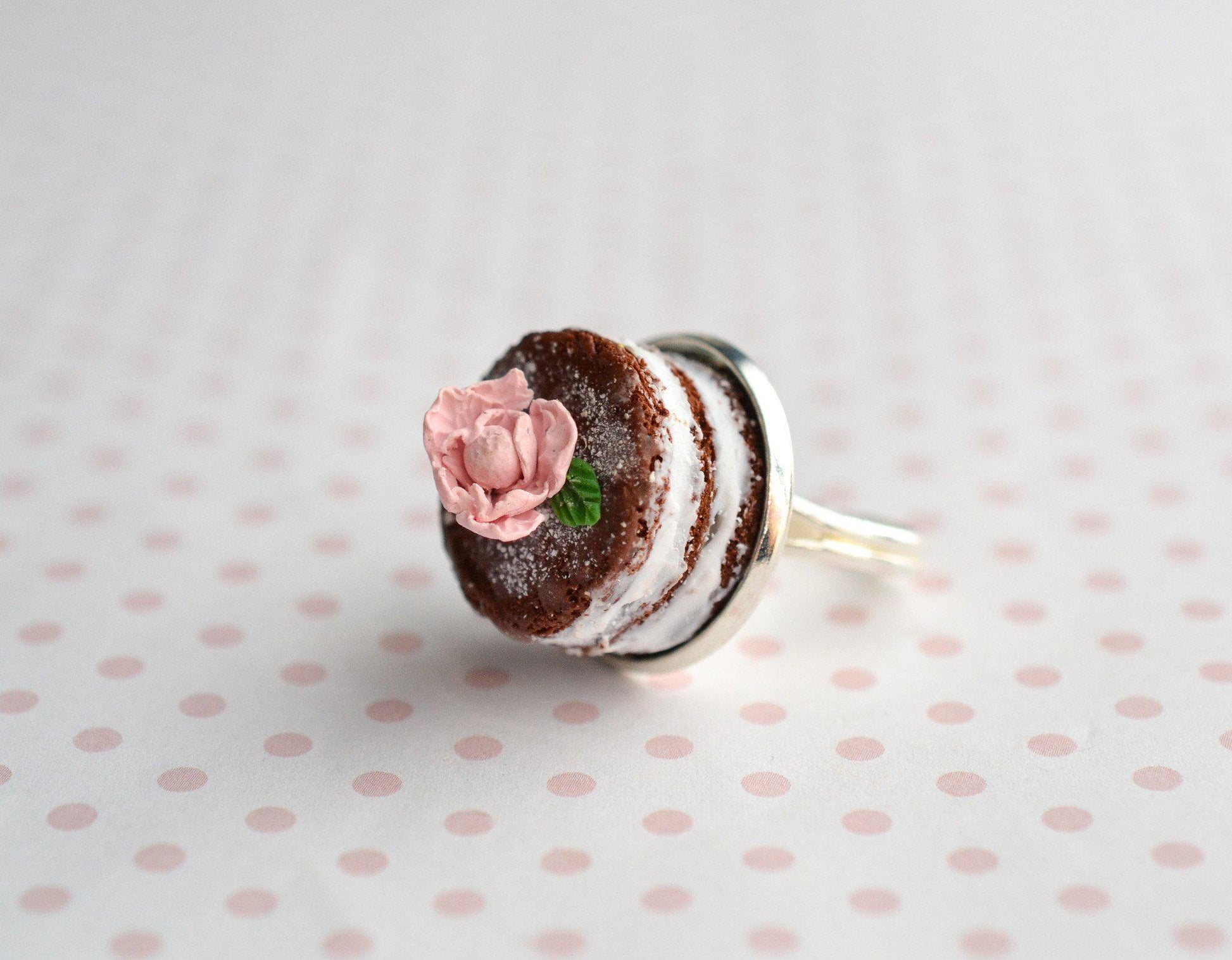 Shabby Chic Naked Cake Ring - Chocolate - Decadent Minis