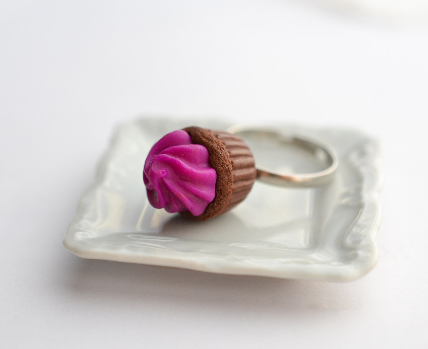 Cupcake Ring Grape Scented - Decadent Minis