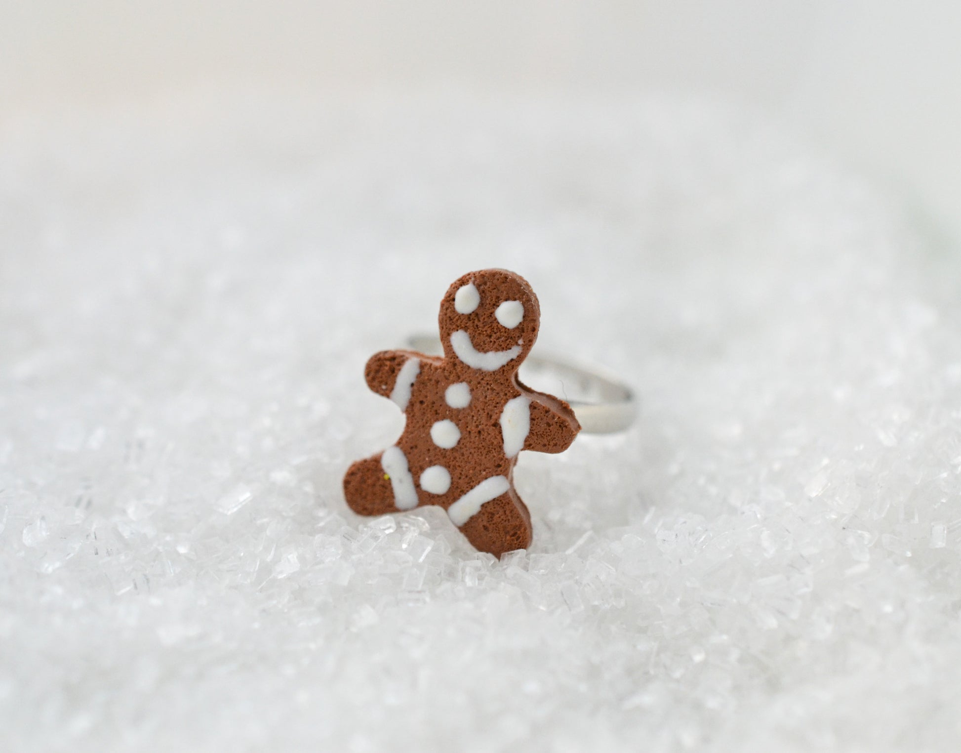 Scented Gingerbread Man Ring - Decadent Minis