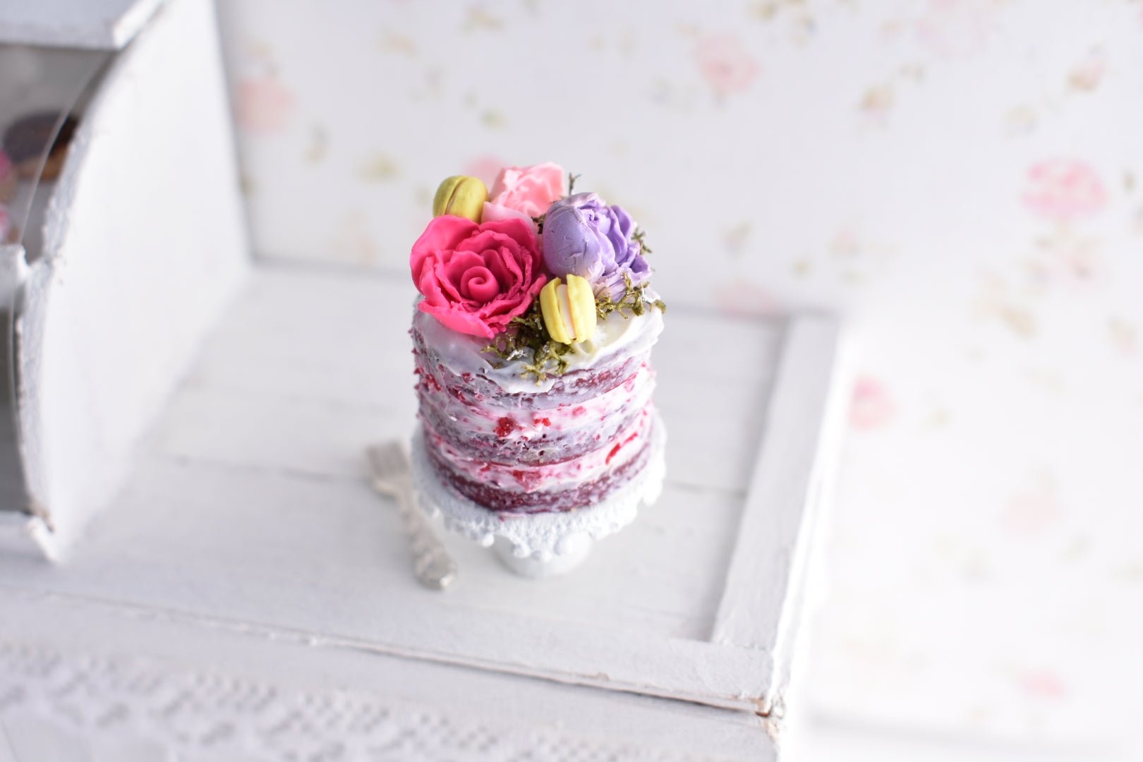 Scented 1:12 Dollhouse Miniature Red Velvet Macaron Naked Cake - Decadent Minis