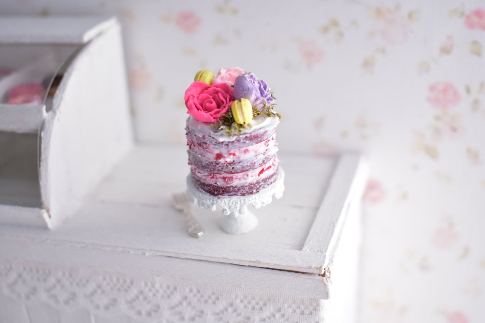 Scented 1:12 Dollhouse Miniature Red Velvet Macaron Naked Cake - Decadent Minis