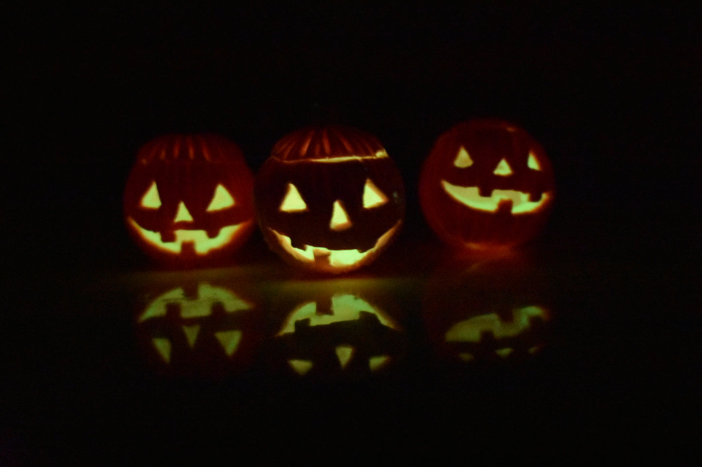 Scented Glow In The Dark Jack O' Lantern Necklace - Decadent Minis