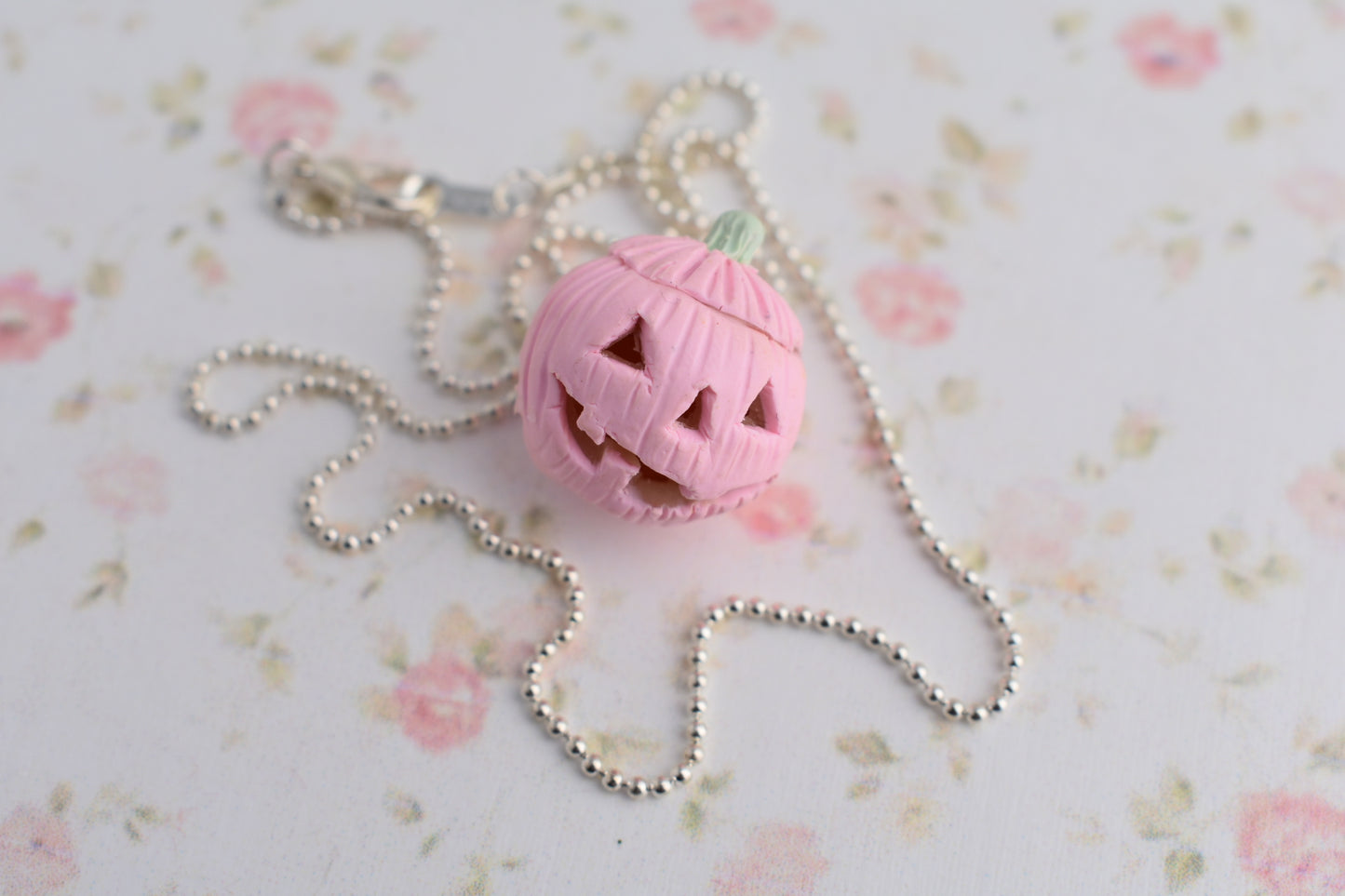 Scented Glow In The Dark Jack O' Lantern Necklace-PINK - Decadent Minis