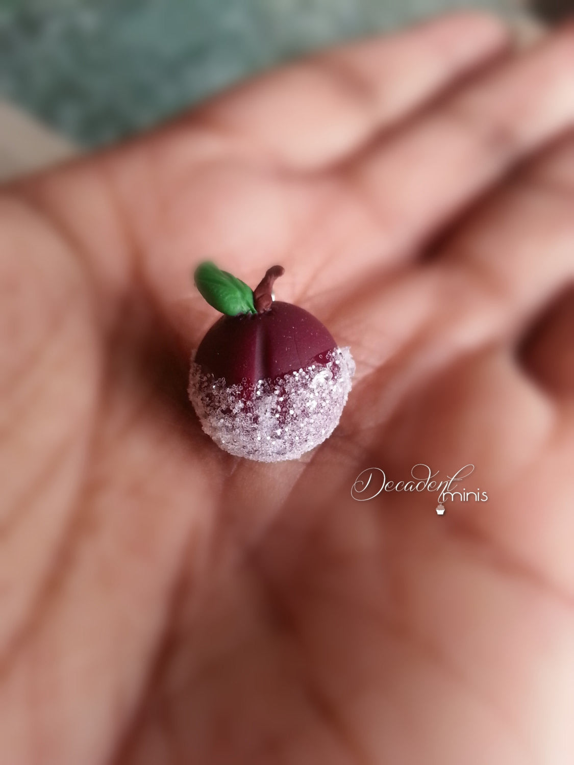Scented Sugar Plum Charm - Decadent Minis