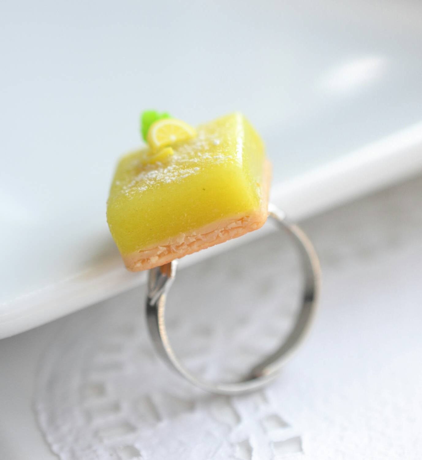 Scented Gourmet Lemon Bar Ring - Decadent Minis